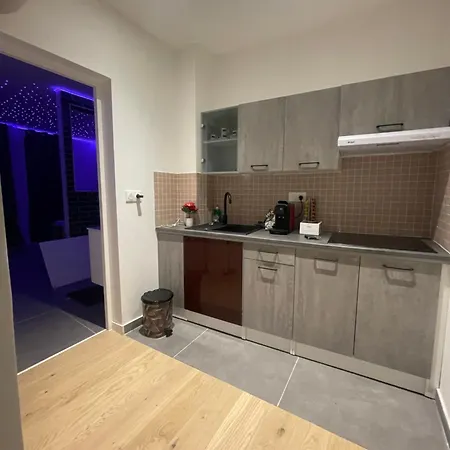 Appartement, Jacuzzi Sbdream 圣布里斯-苏福雷